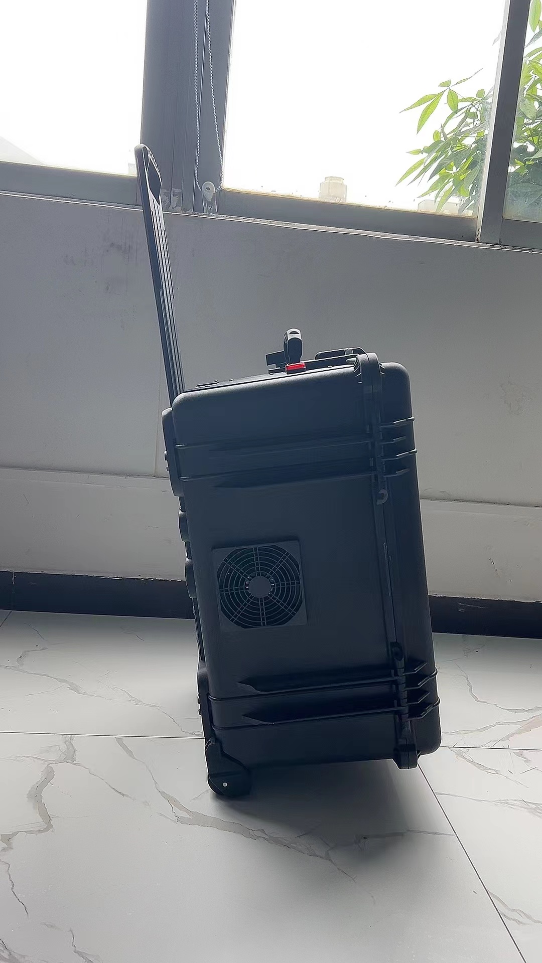 永发镇手拉箱型移动通信干扰器